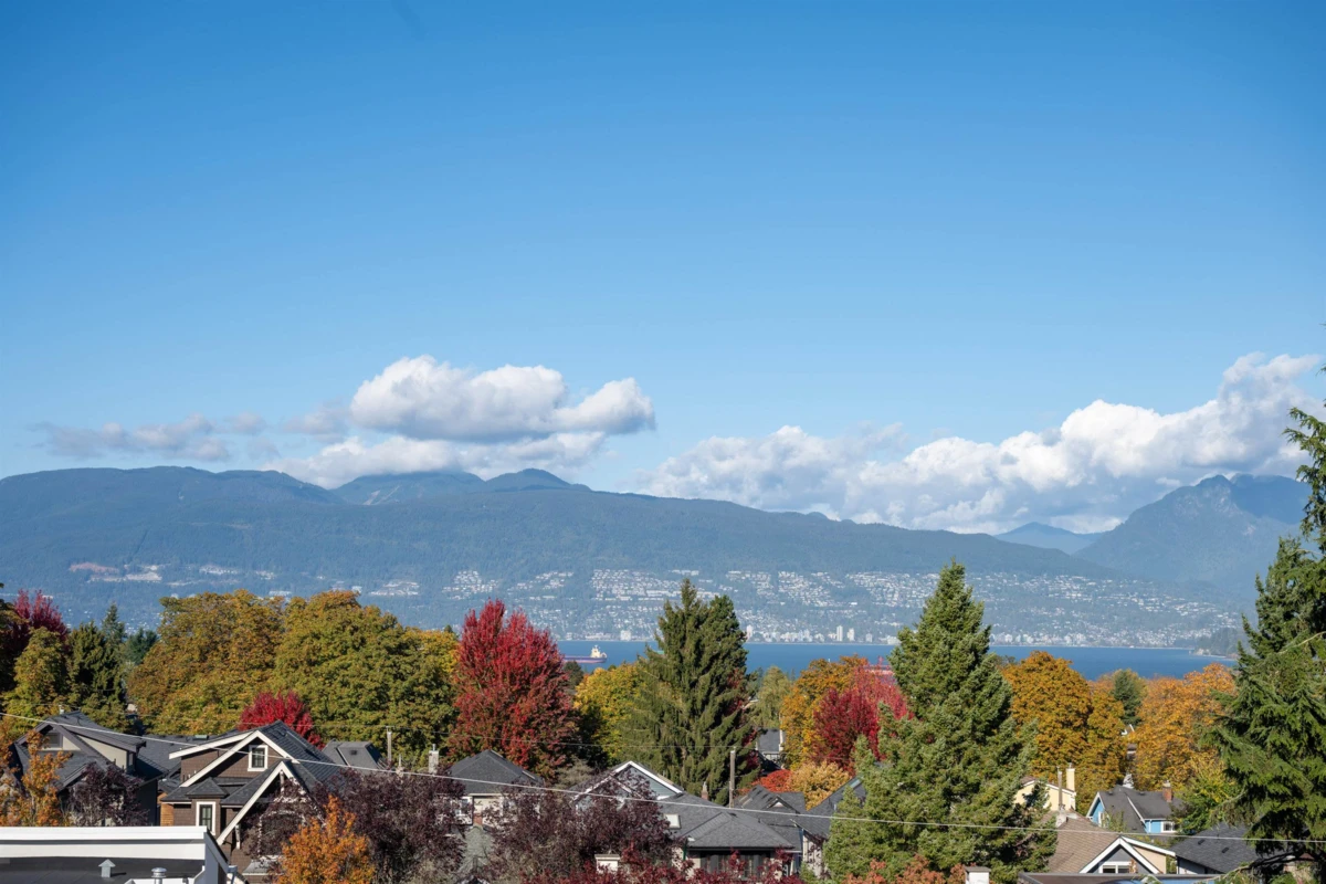 Family Room Photo of 3711 W 24th Avenue, Vancouver, BC