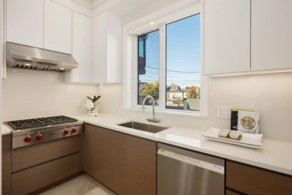 Powder Room Photo of 3711 W 24th Avenue, Vancouver, BC