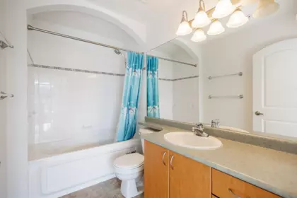 Loft / Bonus Room Photo of 211 33485 South Fraser Way, Abbotsford, BC