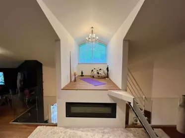 Hallway Photo of 1306 33 Chesterfield Place, North Vancouver, BC