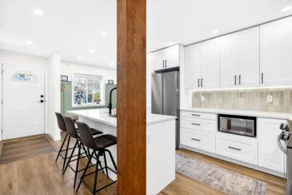 Breakfast Nook Photo of 8 19270 119 Avenue, Pitt Meadows, BC
