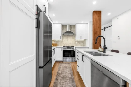 Kitchen Photo of 8 19270 119 Avenue, Pitt Meadows, BC