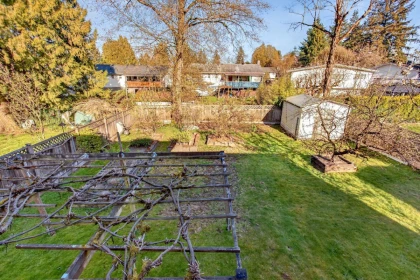 Garden / Landscaping Photo of 10842 144a Street, Surrey, BC
