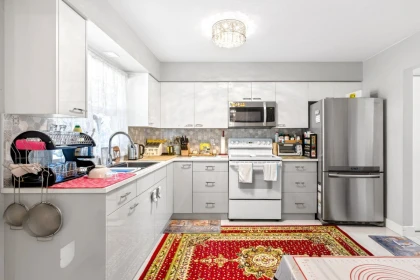 Powder Room Photo of 10842 144a Street, Surrey, BC