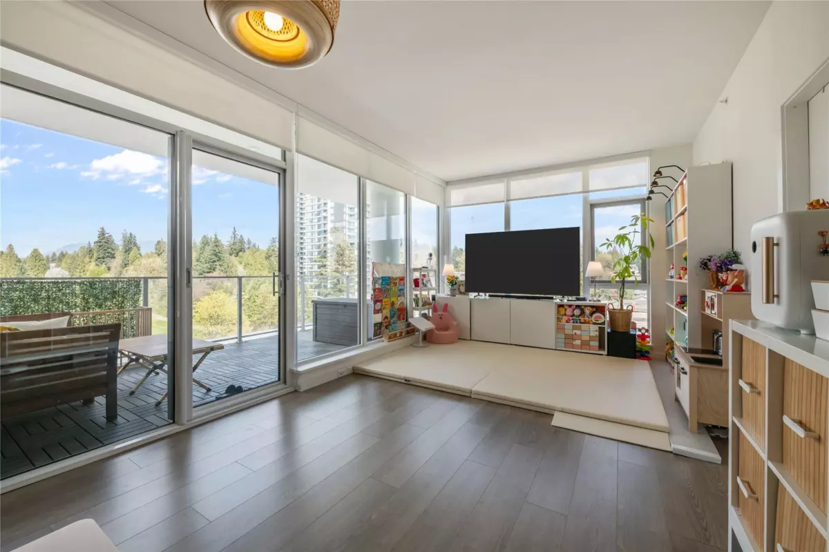 Family Room Photo of 1102 555 Sydney Avenue, Coquitlam, BC