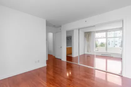 Breakfast Nook Photo of 706 8460 Granville Avenue, Richmond, BC
