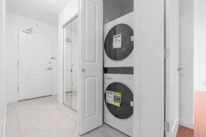 Powder Room Photo of 706 8460 Granville Avenue, Richmond, BC