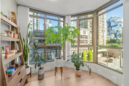 Walk-In Closet Photo of 706 867 Hamilton Street, Vancouver, BC