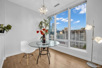 Breakfast Nook Photo of 1512 989 Nelson Street, Vancouver, BC