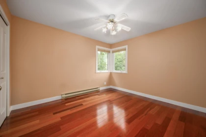 Hallway Photo of 4827 Northwood Place, West Vancouver, BC