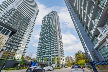 3706 13768 100 Avenue, Surrey, BC, Surrey — 3 bed apartment/condo for sale