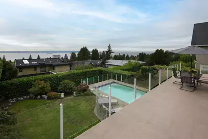 Fitness Center Photo Near 2316 Nelson Avenue, West Vancouver, BC
