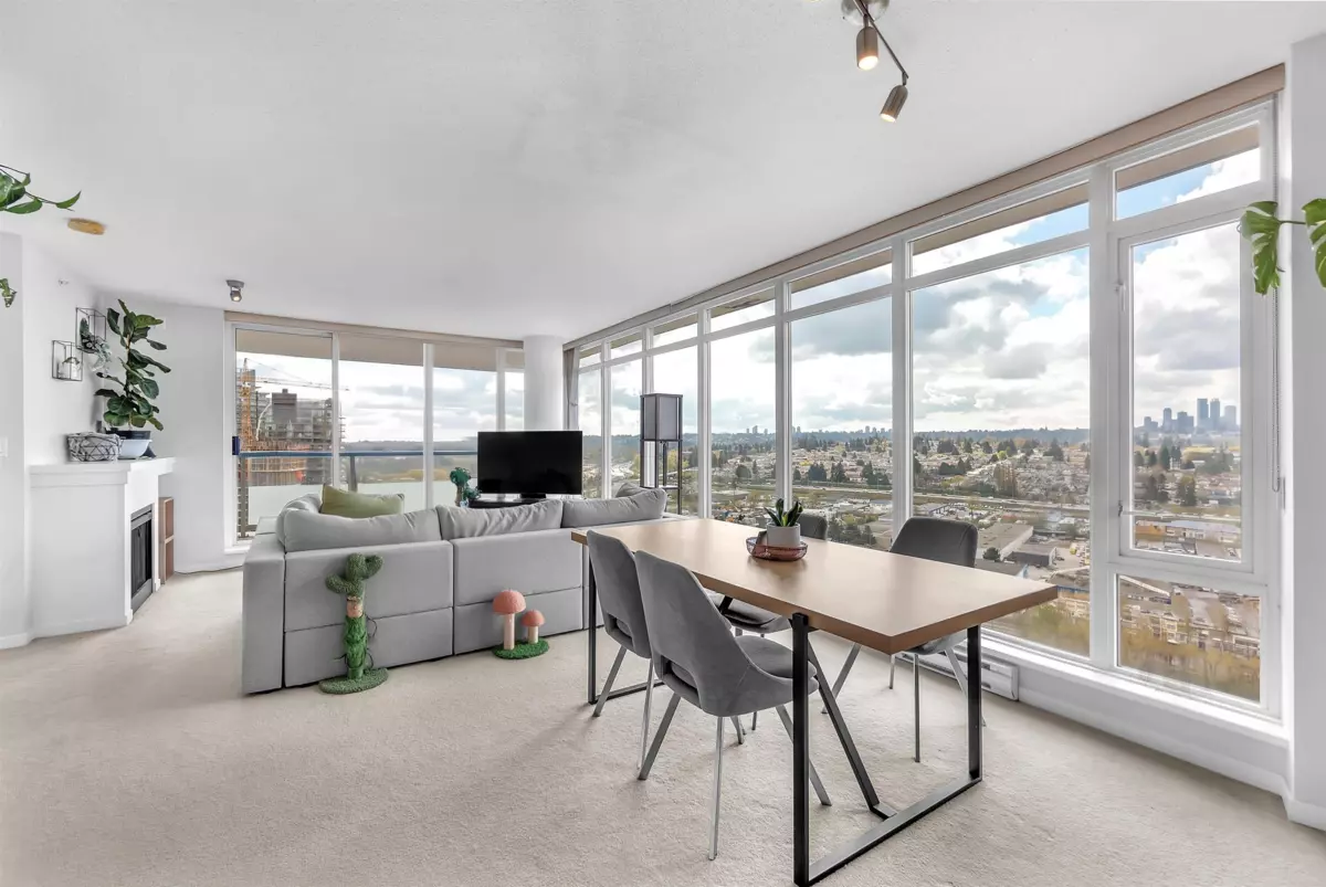 Family Room Photo of 2707 2133 Douglas Road, Burnaby, BC