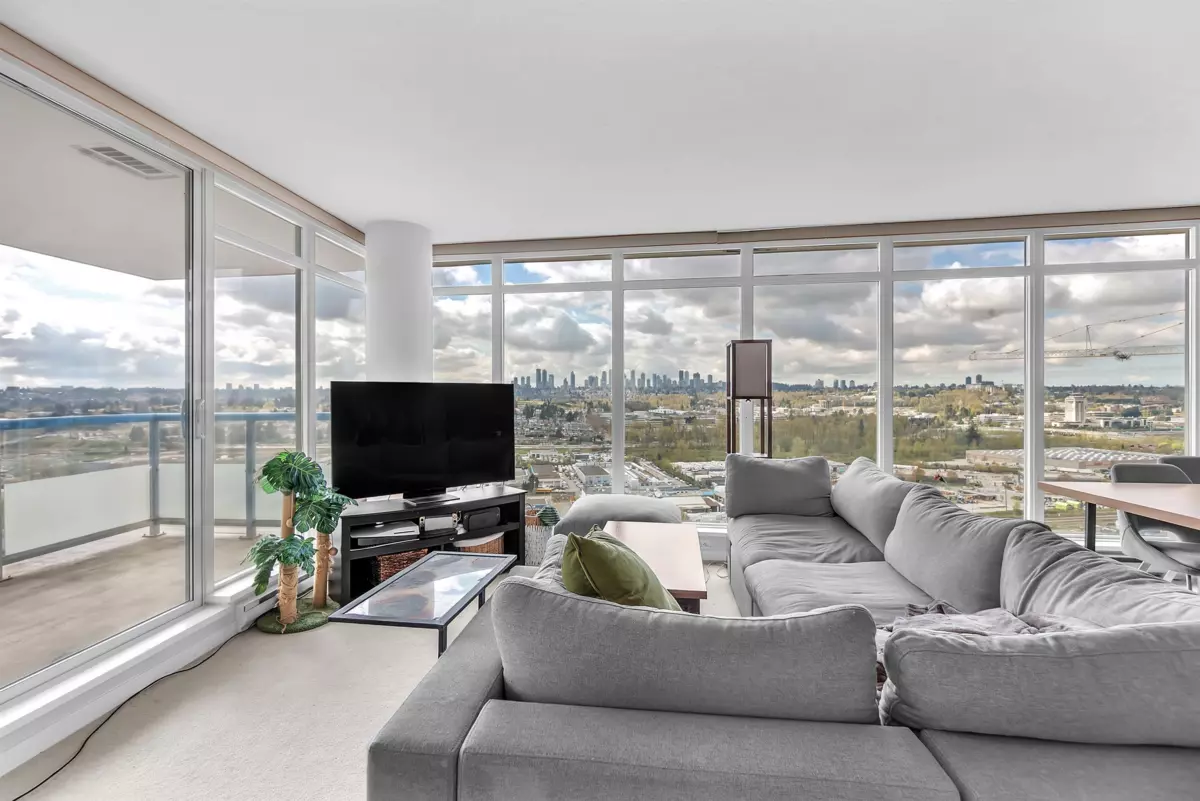 Living Room Photo of 2707 2133 Douglas Road, Burnaby, BC