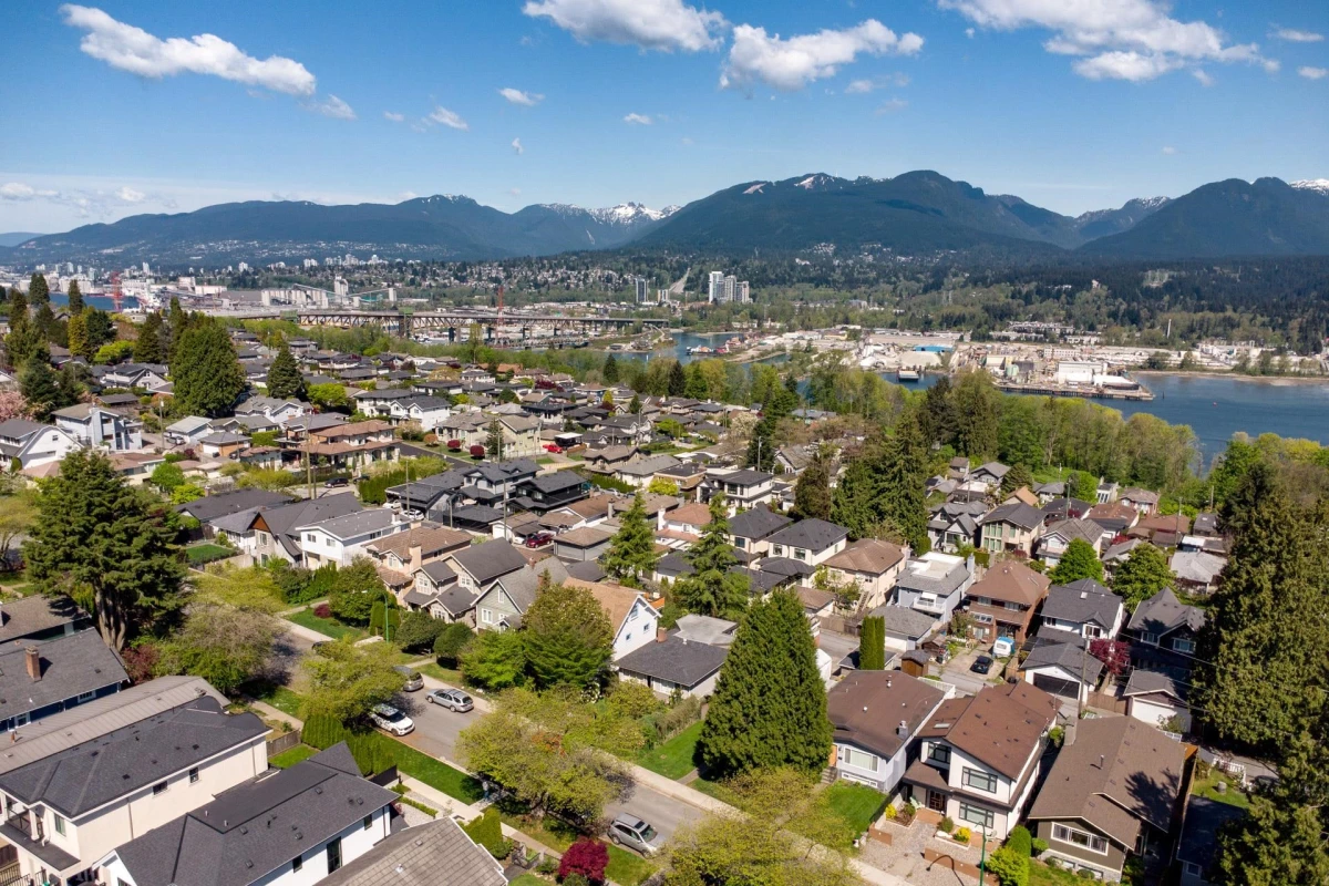 Family Room Photo of 4137 Mcgill Street, Burnaby, BC
