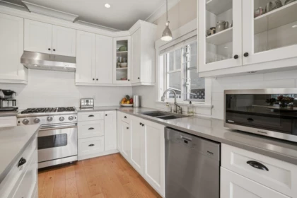 Breakfast Nook Photo of 947 E 21st Avenue, Vancouver, BC