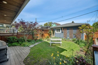 Hot Tub / Spa Photo of 947 E 21st Avenue, Vancouver, BC