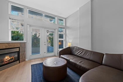 Powder Room Photo of 102 2102 W 38th Avenue, Vancouver, BC