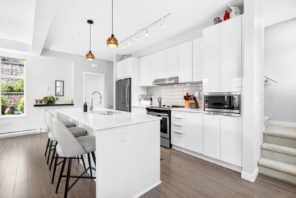 Kitchen Photo of 801 11295 Pazarena Place, Maple Ridge, BC