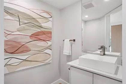 Powder Room Photo of 901 1311 Beach Avenue, Vancouver, BC