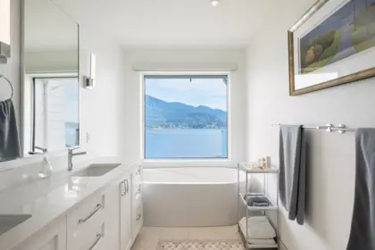 Basement Recreation Room Photo of 743 Channelview Drive, Bowen Island, BC