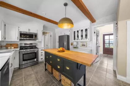 Breakfast Nook Photo of 27724 Arbutus Place, Maple Ridge, BC