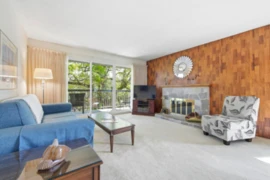 302 2320 Trinity Street, Vancouver, BC