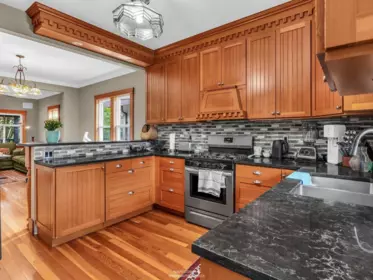 Breakfast Nook Photo of 822 E 22nd Avenue, Vancouver, BC