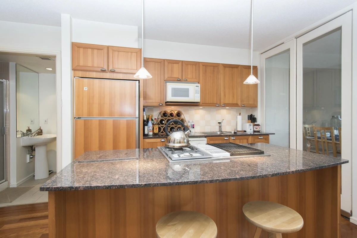 Dining Area Photo of 307 1723 Alberni Street, Vancouver, BC