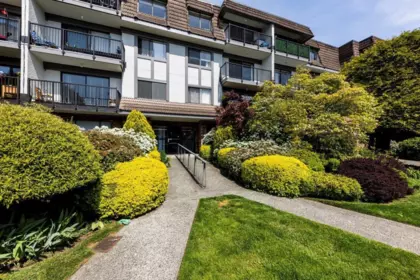 212 236 W 2nd Street, North Vancouver, BC, North Vancouver — Apartment/Condo for sale