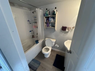 Laundry Room Photo of 46058 Second Avenue, Chilliwack, BC