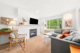 301 333 E 1st Street, North Vancouver, BC
