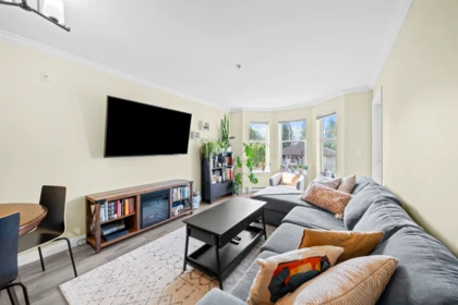 210 5438 198 Street, Langley, BC, Langley — Apartment/Condo for sale