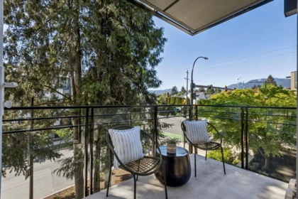 Outdoor Deck Photo of 201 707 E 3rd Street, North Vancouver, BC