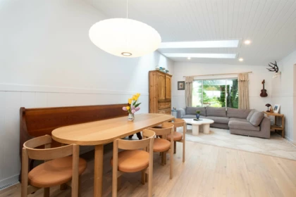 Kitchen Island Photo of 3385 Ontario Street, Vancouver, BC