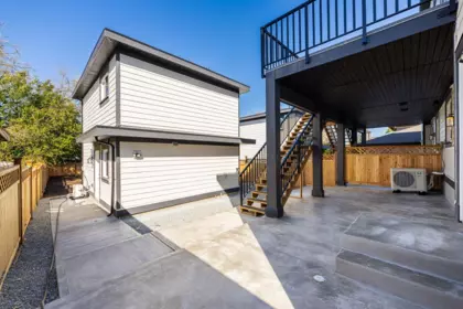 Basement Recreation Room Photo of 1 14259 Park Drive, Surrey, BC