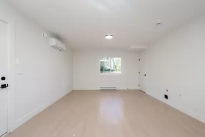 Hallway Photo of 1 14259 Park Drive, Surrey, BC