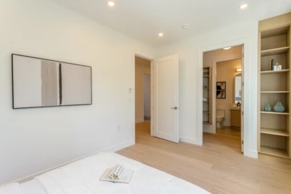 Basement Recreation Room Photo of 7178 East Boulevard, Vancouver, BC