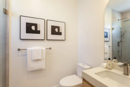 Hallway Photo of 7178 East Boulevard, Vancouver, BC