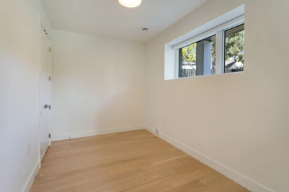 Hot Tub / Spa Photo of 7178 East Boulevard, Vancouver, BC