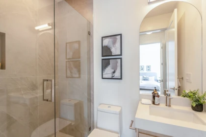 Laundry Room Photo of 7178 East Boulevard, Vancouver, BC