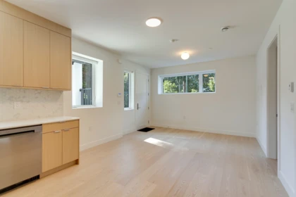 Swimming Pool Photo of 7178 East Boulevard, Vancouver, BC