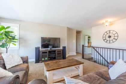 Basement Recreation Room Photo of 35242 Corbett Place, Abbotsford, BC