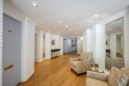 Mudroom Photo of 206 15020 North Bluff Road, White Rock, BC