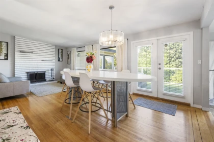 Kitchen Photo of 10347 125 Street, Surrey, BC