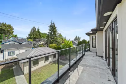 Entry Foyer Photo of 4347 W 9th Avenue, Vancouver, BC