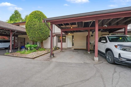 Front Yard Photo of 94 13880 74 Avenue, Surrey, BC