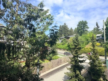 Guest Bathroom Photo of 309 2515 Park Drive, Abbotsford, BC