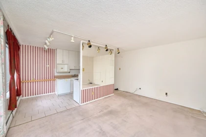 Breakfast Nook Photo of 307 1146 Harwood Street, Vancouver, BC