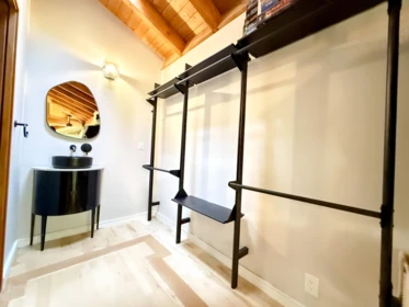 Walk-In Closet Photo of 901 Windjammer Road, Bowen Island, BC